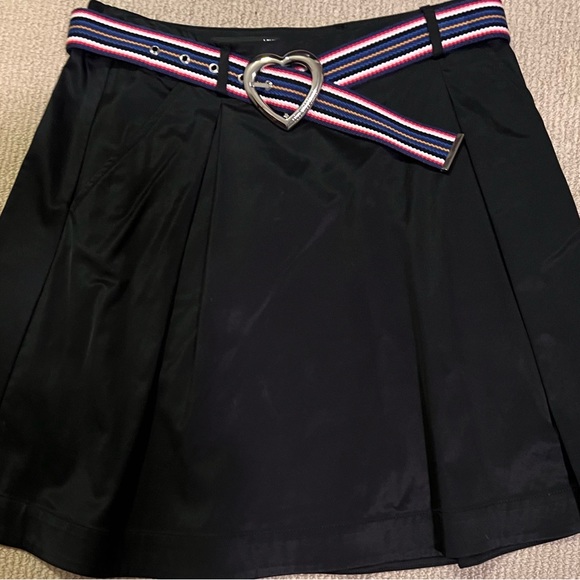 Moschino Love Pleated Navy Skirt. Never Worn. - Picture 5 of 6